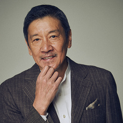 奥田瑛二