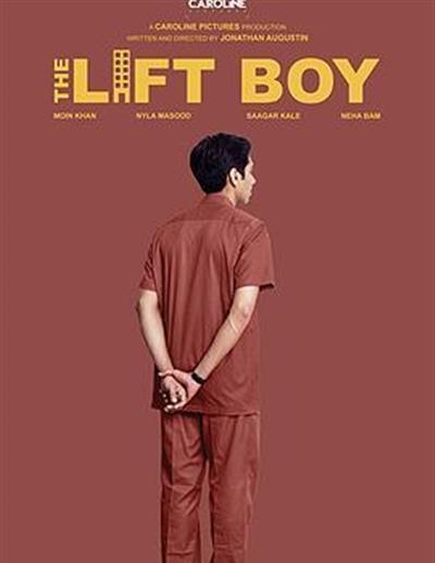 电梯男孩