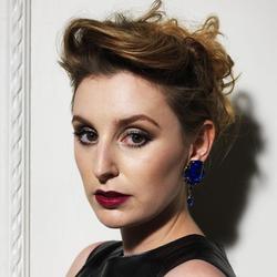 劳拉·卡尔迈克尔