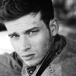 奥利弗·斯塔克