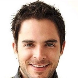 马诺洛·卡多纳