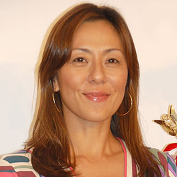 村上里佳子