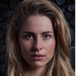 桑妮·兰格拉尔