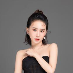 秦艺嘉