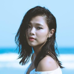 蔚雨芯