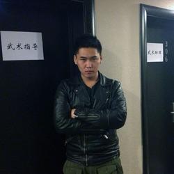 王华威