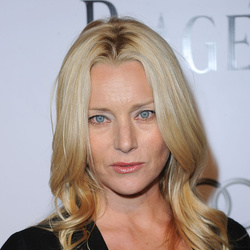 安吉拉·范泽斯通