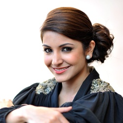 安努舒卡·莎玛