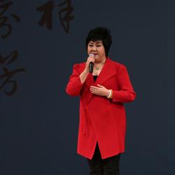 董翠娜