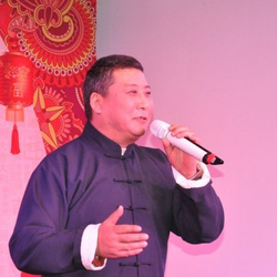 张闯