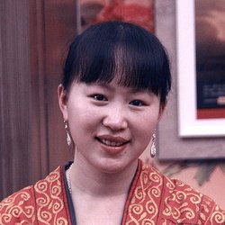 丑丑