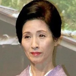 新高惠子