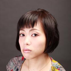 新谷真弓