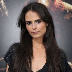 乔丹娜·布鲁斯特