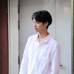 瓦奇拉维·让维瓦