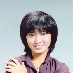 山口百恵