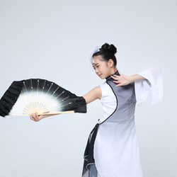 李焓语
