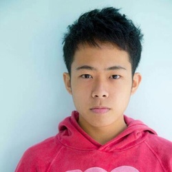 影山树生弥