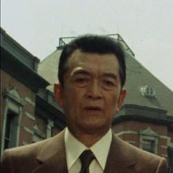 大坂志郎