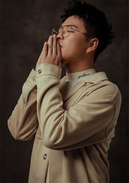 成思毅