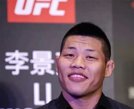 李景亮