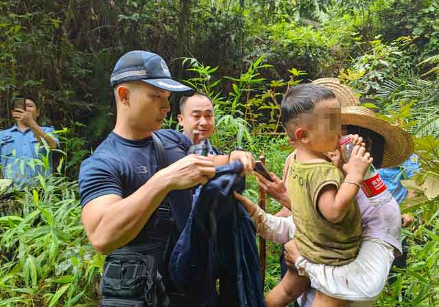 广西走失男童被蚊子咬了一身包