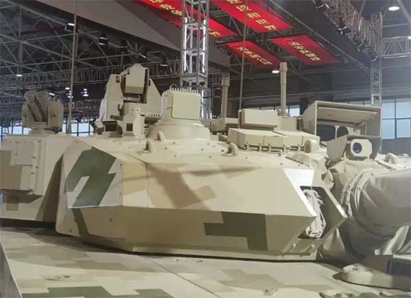 中国VT-4A1主战坦克首现中国航展