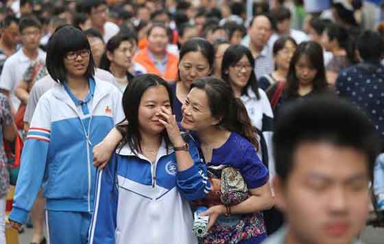 英语听力卡顿考生大哭?江西回应