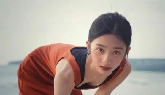黄磊女儿黄多多出演《人鱼》,这是要在演艺界大放异彩?