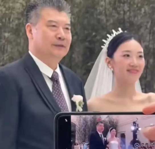 国乒总教练李隼嫁女,三大魔王为何在婚礼现场哭成泪人😭