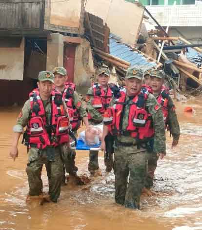 榕江洪灾救援把“中国式团结”狠狠拿捏住了！