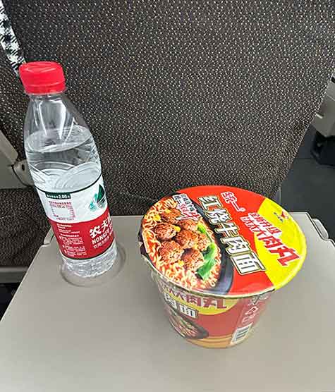 12306喊你高铁上别吃泡面？真相太意外！
