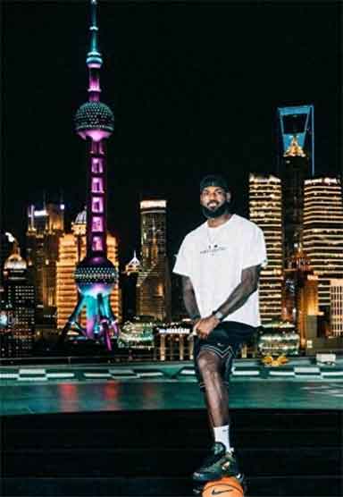 詹姆斯亲自指导中国国青男女篮，这是什么梦幻联动？