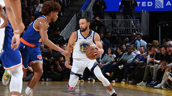 心疼库里!34分超卡特里程碑,却遭15分逆转里程悲