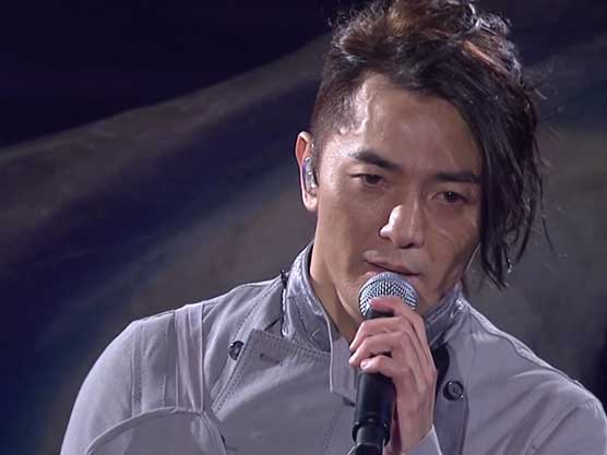 郑伊健日本演唱会突取消！粉丝机票酒店泡汤