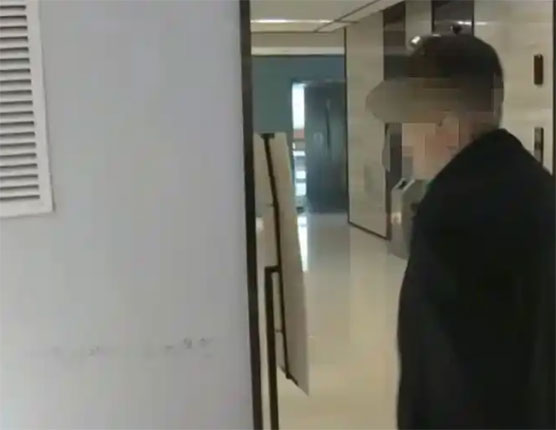 重庆男子欠5000元房费拒搬！酒店免单倒贴仍不挪窝