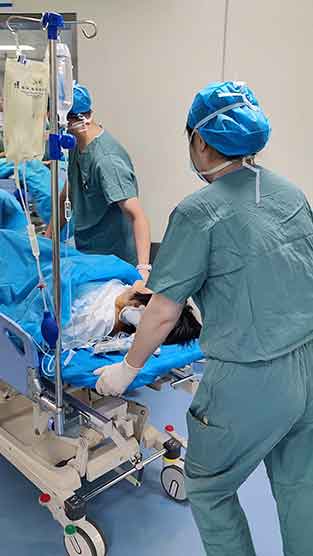 拒绝颈椎手术当晚瘫痪!一个翻身竟致终身风险