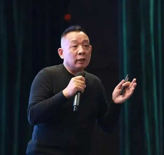 胖东来“三胖”试营业！于东来领员工蹦迪两小时