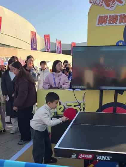 乒超小孩哥杀疯了！18岁小将硬刚世界第一