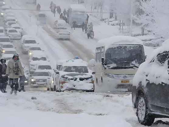多省份将迎大到暴雪，春运出行必看