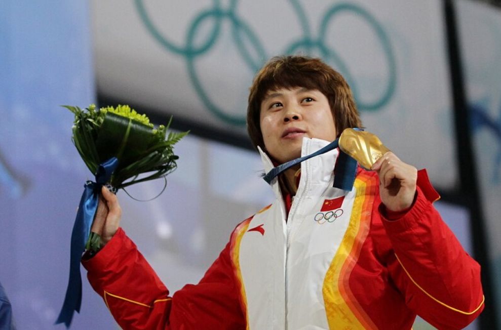 ✨王濛终于站上冬奥开幕式，带领华人喊Forza Cina