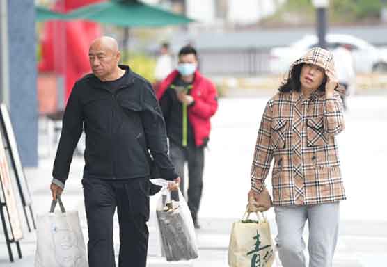 冷气没关哭晕😭多地24h骤降17℃+ 寒潮预警生效