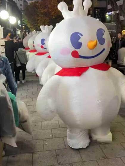 🔥蜜雪冰城墨西哥首店开业，当地人排队疯抢