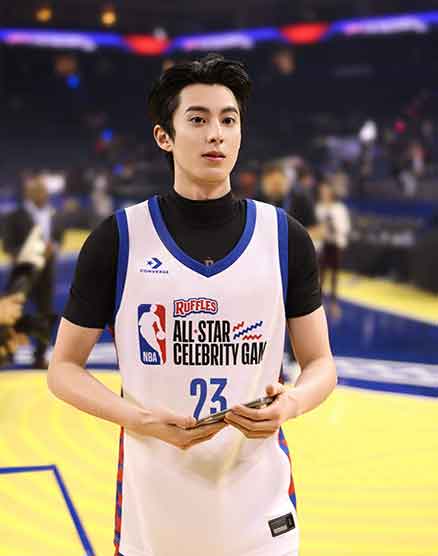 🔥王鹤棣三战NBA名人赛 红发10分4篮板封神