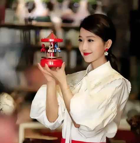 💔刘心悦93斤背后，春晚压力瘦的真相