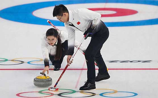 中国男女冰壶队无缘米兰冬奥半决赛