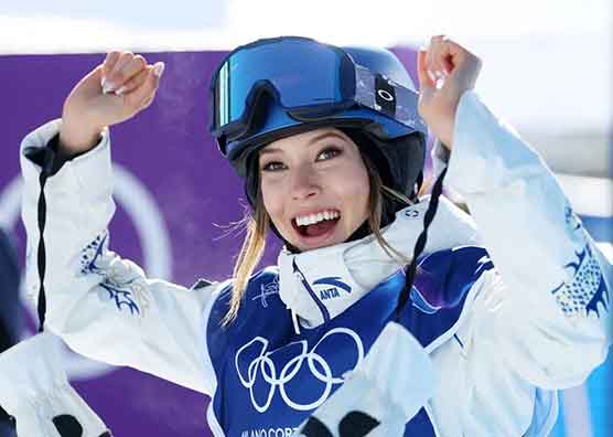 谷爱凌致歉：抱歉，又让大家吓一跳😭