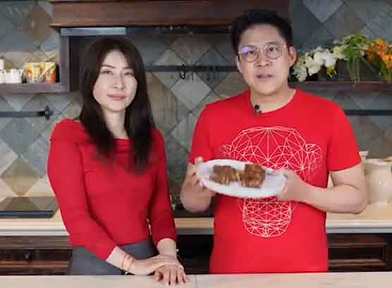 郭晶晶霍启刚做马蹄糕拜年✨接地气又有仪式感