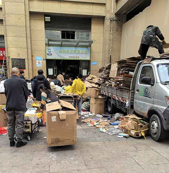 二手回收乱象再曝光：高价引流恶意压价成潜规则