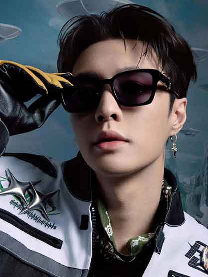 张艺兴工作室发声明 硬刚封杀谣言+披露近况